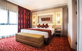 Golden Tulip Le Diplomate